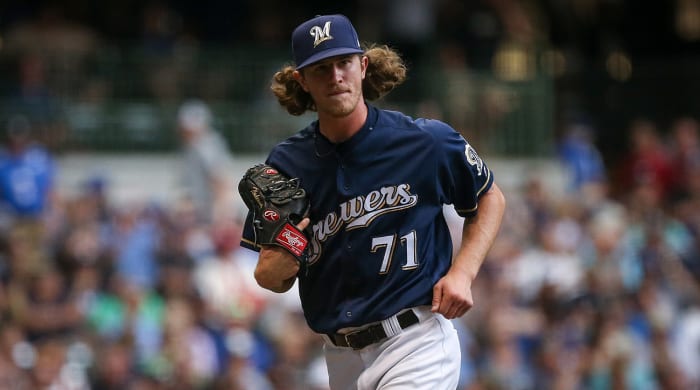 josh-hader-brewers-racist-tweets.jpg